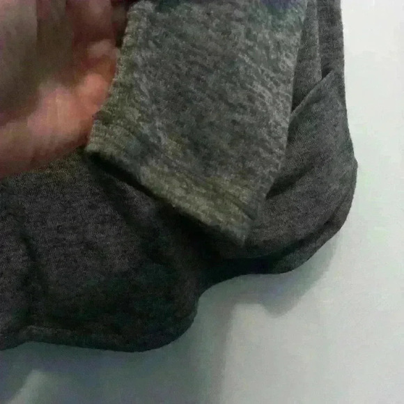 Threads for Thought size L reversible Gray criss cross recycled/ organic cotton - Picture 3 of 5